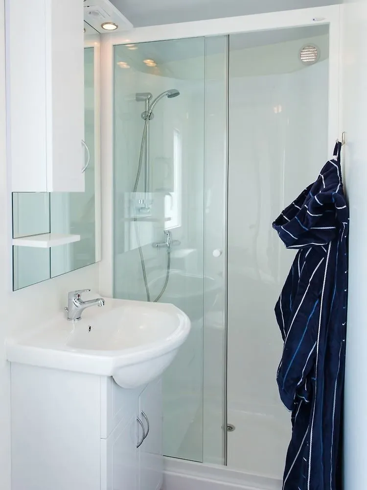 ** ホテル Kastanija Mobile Homes Novigrad Istria クロアチア
